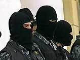 Сегодня во второй половине дня 20 вооруженных людей в масках захватили здание заводоуправления одного из крупнейших предприятий города "Уралхиммаша" Сегодня во второй половине дня 20 вооруженных людей в масках захватили здание заводоуправления одного из крупнейших предприятий города "Уралхиммаша"