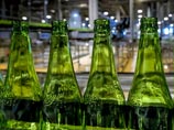 Правительство и Госдума готовят запрет продажи пива в пластике, несмотря на уговор с пивоварами Правительство и Госдума готовят запрет продажи пива в пластике, несмотря на уговор с пивоварами
