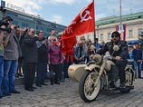 В полиции заинтересовались байкером Хирургом, который катается на мотоцикле без шлема В полиции заинтересовались байкером Хирургом, который катается на мотоцикле без шлема