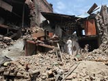Во вторник также стало известно, что в результате землетрясения уровень почвы в нескольких населенных пунктах Непала, в том числе и в столице Катманду, поднялся более чем на метр
