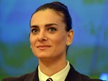 Капитан Исинбаева подписала контракт на службу в Вооруженных силах РФ Капитан Исинбаева подписала контракт на службу в Вооруженных силах РФ
