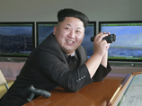 За испытаниями наблюдал лидер Северной Кореи Ким Чен Ын. По его словам, теперь национальная армия "располагает стратегическим оружием мирового уровня, способным в любых водах поразить враждебные силы, нарушающие суверенитет страны"
