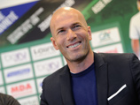 Тренер молодежной команды мадридского "Реала" с августа 2014 года Зинедин Зидан получил тренерскую лицензию УЕФА категории PRO