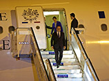 Президент Франции Франсуа Олланд прибыл в понедельник на Кубу с официальным визитом