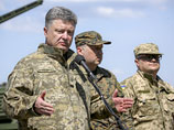 В ходе визита он рассказал журналистам, что украинские военные опасаются нового наступления сепаратистов с использованием танков, поэтому закупили противотанковое оружие в большом количестве