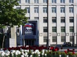 Дружинники из "Единой России" будут патрулировать дворы в Москве Дружинники из "Единой России" будут патрулировать дворы в Москве