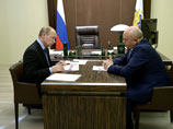 Накануне Путин принял отставку губернатора Омской области Виктора Назарова по собственному желанию и назначил его врио главы региона до выборов