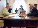 Папа Франциск назвал палестинского лидера Аббаса "ангелом мира"