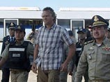 Самолет с экстрадированным из Камбоджи российским бизнесменом Сергеем Полонским приземлился в московском аэропорту "Домодедово". Бывший глава Mirax Group находится в статусе обвиняемого, так что прямо с рейса его доставят в СИЗО Самолет с экстрадированным из Камбоджи российским бизнесменом Сергеем Полонским приземлился в московском аэропорту "Домодедово". Бывший глава Mirax Group находится в статусе обвиняемого, так что прямо с рейса его доставят в СИЗО