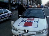 Задержания проводились сотрудниками бригады парижской полиции по борьбе с бандитизмом совместно с Центральным ведомством по борьбе с организованной преступностью