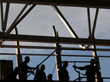 Строительные рабочие Рио-де-Жанейро, многие из которых заняты на строительстве объектов к Олимпиаде-2016, объявили забастовку