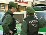 В федеральной земле Северный Рейн - Вестфалия полиция ищет беглого пациента психбольницы, осужденного за грабеж, и его невесту, организовавшую побег. Известно, что девушка вооружена