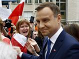По подсчетам социологов, за кандидата от оппозиционной партии "Закон и справедливость" Анджея Дуду проголосовали 53% избирателей По подсчетам социологов, за кандидата от оппозиционной партии "Закон и справедливость" Анджея Дуду проголосовали 53% избирателей