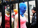 Участницы Pussy Riot пожаловались в ЕСПЧ из-за нападения казаков в Сочи Участницы Pussy Riot пожаловались в ЕСПЧ из-за нападения казаков в Сочи