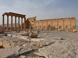 Представитель правительства Сирии заявил, ссылаясь на данные разведки от 26 мая, что памятники культуры в захваченном городе Пальмира еще были целыми и невредимыми