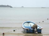 Сотрудники правоохранительных органов Камбоджи "зачистили" семь островов, принадлежащих арестованному в этой стране и депортированному в Россию бизнесмену Сергею Полонскому Сотрудники правоохранительных органов Камбоджи "зачистили" семь островов, принадлежащих арестованному в этой стране и депортированному в Россию бизнесмену Сергею Полонскому