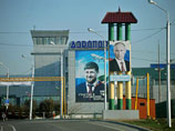 После отставки Кадырова, считает он, в Чечне должен начаться переходный период