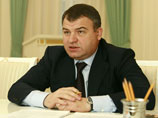 Приказ об увольнении подписал 12 октября 2012 года Анатолий Сердюков, который тогда возглавлял оборонное ведомство страны