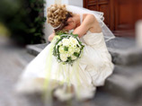 В США невеста застрелила на свадьбе племянницу в споре о том, кто повезет пьяного жениха