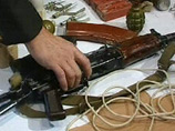 ФСБ обезвредила банду, поставлявшую автоматы, пулеметы и взрывчатку из Латвии в РФ 