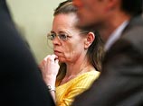 Во Франции судят 74-летнюю женщину, укравшую у чилийцев 15 млн евро под предлогом производства "сырной" косметики Во Франции судят 74-летнюю женщину, укравшую у чилийцев 15 млн евро под предлогом производства "сырной" косметики