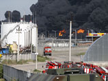 Под Киевом усилился пожар на нефтебазе: загорелся еще один резервуар Под Киевом усилился пожар на нефтебазе: загорелся еще один резервуар