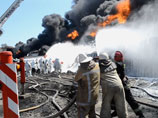 На горящей нефтебазе под Киевом взорвались еще две большие емкости с топливом (ВИДЕО)