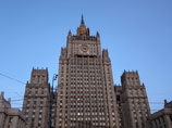 МИД РФ потребовал   от Украины  возместить "значительный ущерб", причиненный атаковавшими  яйцами и краской генконсульство в Харькове 
