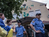 МИД РФ потребовал от Украины возместить "значительный ущерб", причиненный атаковавшими яйцами и краской генконсульство в Харькове
МИД РФ потребовал от Украины возместить "значительный ущерб", причиненный атаковавшими яйцами и краской генконсульство в Харькове