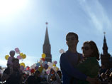 Около 450 тысяч человек приняли участие в праздничных мероприятиях в Москве, посвященных Дню России