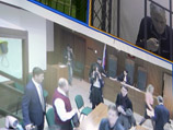 Жена бывшего губернатора Сахалинской области Александра Хорошавина, находящегося в СИЗО по подозрению в неоднократном получении многомиллионных взяток, подала документы на развод Жена бывшего губернатора Сахалинской области Александра Хорошавина, находящегося в СИЗО по подозрению в неоднократном получении многомиллионных взяток, подала документы на развод