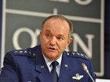 Накануне главнокомандующий Объединенными вооруженными силами НАТО в Европе генерал Филип Бридлав заявил, что планы России о пополнении ядерных сил страны 40 новыми баллистическими ракетами не приемлемы