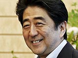 Как передает Kyodo, Путин заявил о желании встретиться с премьер-министром Японии Синдзо Абэ для обсуждения вопроса о статусе Южных Курил. Путин считает эту проблему решаемой, однако он не уточнил деталей Как передает Kyodo, Путин заявил о желании встретиться с премьер-министром Японии Синдзо Абэ для обсуждения вопроса о статусе Южных Курил. Путин считает эту проблему решаемой, однако он не уточнил деталей