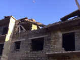 В поселке Снежный Магаданской области днем в воскресенье рухнуло трехэтажное нежилое здание