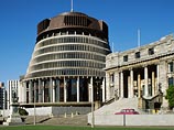 В Новой Зеландии задержали четырех активистов Greenpeace за акцию на крыше парламента страны