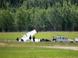 На юге Аляски туристический самолет врезался в скалу: погибли девять человек 