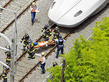 В Японии в скоростном поезде "Нодзоми" в результате произошедшего пожара погибли два человека, передает телеканал NHK. Поезд следовал из столицы страны Токио в город Осака