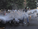 Часть протестующих в Ереване прекратили уличную акцию и пойдут другим путем