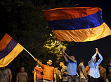Круглосуточные акции протеста в Ереване против повышения цен на электричество начались 19 июня и позже переросли в шествие к резиденции президента