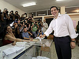 Ципрас проголосовал на референдуме: "Демократия побеждает страх и шантаж"