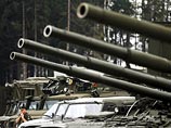 По словам главы Североатлантического альянса, за последние несколько месяцев Москва якобы передала вооруженным силам самопровозглашенных народных республик более тысячи единиц тяжелого вооружения. Россия поставляет на восток Украины комплексы ПВО, танки и По словам главы Североатлантического альянса, за последние несколько месяцев Москва якобы передала вооруженным силам самопровозглашенных народных республик более тысячи единиц тяжелого вооружения. Россия поставляет на восток Украины комплексы ПВО, танки и