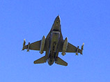 Истребитель F-16 военно-воздушных сил США врезался в легкомоторный самолет Cessna в небе над штатом Южная Каролина. Столкновение произошло примерно в 17 километрах к северу от города Чарлстон Истребитель F-16 военно-воздушных сил США врезался в легкомоторный самолет Cessna в небе над штатом Южная Каролина. Столкновение произошло примерно в 17 километрах к северу от города Чарлстон