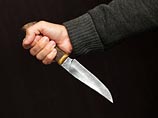 По данным Znak.com, который ссылается на слова очевидцев, в конце вечернего богослужения в храм зашел человек, подошел к распятию, выхватил нож и вонзил себе в сердце По данным Znak.com, который ссылается на слова очевидцев, в конце вечернего богослужения в храм зашел человек, подошел к распятию, выхватил нож и вонзил себе в сердце