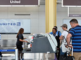 Американская авиакомпания United Airlines на два часа прекратила полеты по всей стране из-за технического сбоя