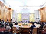 Путин объявил о начале борьбы БРИКС с "возрождением идеологии нацизма" Путин объявил о начале борьбы БРИКС с "возрождением идеологии нацизма"