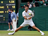 Сербский теннисист Новак Джокович, победив в финальном матче Уимблдона швейцарца Роджера Федерера в четырех сетах, стал трехкратным победителем престижного турнира