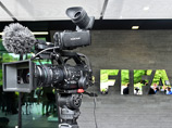 Швейцария экстрадировала первого из семи чиновника ФИФА по запросу США в рамках крупнейшего коррупционного скандала в Международной федерации футбола. Имя переданного Соединенным Штатам подозреваемого не называется