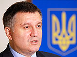 Ярош призвал силовиков не выполнять приказы властей. "Правый сектор" созывает "вече" в Киеве