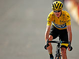 Лидера "Тур де Франс" Криса Фрума облили мочой
