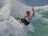 Трехкратный чемпион мира по серфингу австралиец Майкл Фэннинг подвергся нападению акулы на турнире J-Bay Open